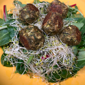 lentil-balls-recipe-the-cretan-nutritionist-close-up